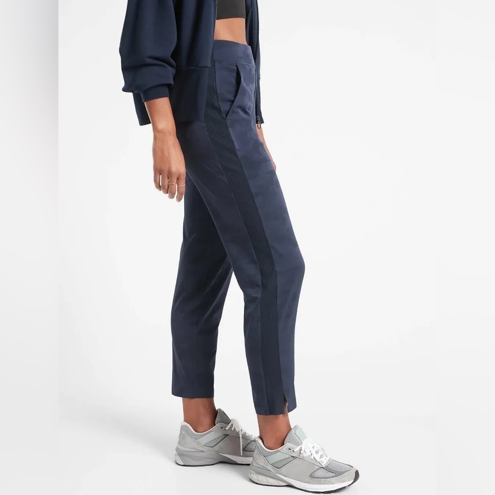 Athleta Navy Camouflage Brooklyn Pant